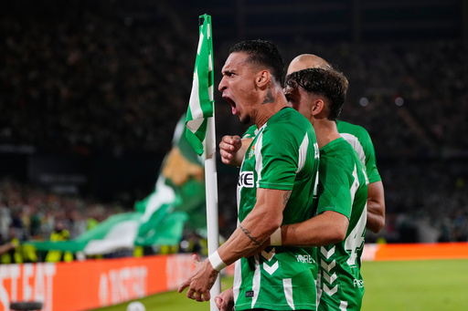 Antony empata en último momento por Betis ante Nottingham Forest en la Liga Europa