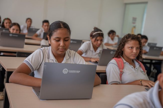 Cesar es líder en el Caribe, en resultados de Pruebas Saber 11: inglés tiene mejor calificación, gracias a estrategia de bilingüismo
