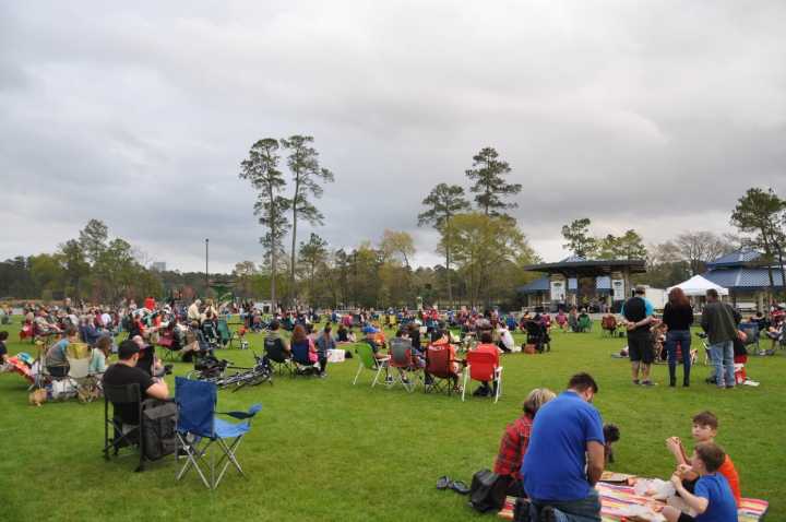 Free concert, village center reopening: 5 things ...