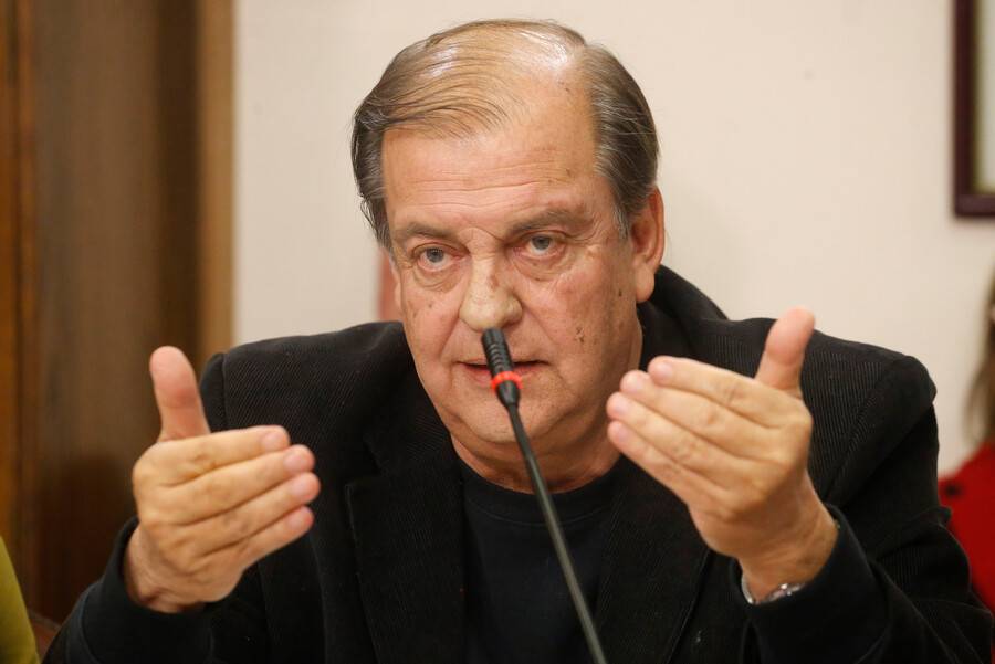 Francisco Vidal renuncia a la presidencia del directorio de TVN y apunta a declaraciones de Kast