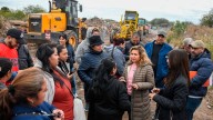 La intendente supervisó la construcción de un puente alcantarilla en el barrio Mariano Moreno
