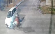 VIDEO FUERTE: Motociclista estampado en el fraccionamiento El Porvenir: El conductor huyó tras el choque