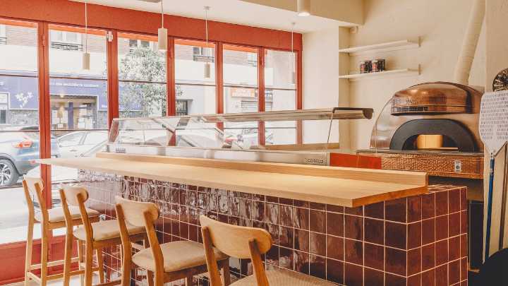 Un trabajador muere aplastado por una máquina robótica en una pizzería de Wisconsin