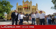 El escultor Puente Jerez rinde homenaje a la tauromaquia albaceteña con 'Carasucia', un toro de bronce de tres metros