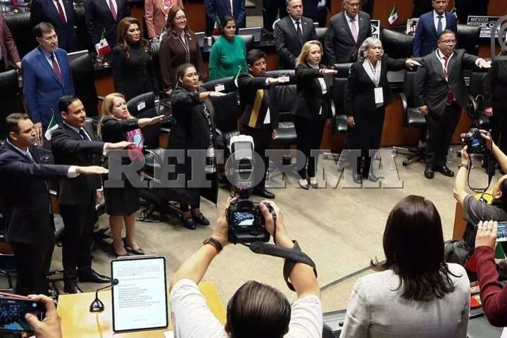 Rinden protesta 9 ministros de la nueva Corte