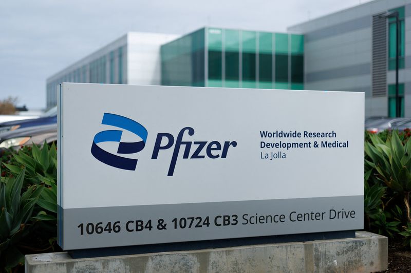 Trump announces Pfizer price cuts as White House presses drugmakers