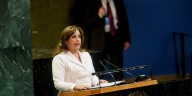 Discurso de Dina Boluarte en la ONU: presidenta habló fuera de tiempo, sin micrófono, y tuvo que ser interrumpida dos veces para finalizar
