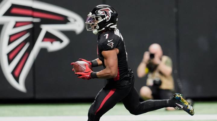 Falcons let prime opportunity go to waste, miss game-tying field goal in loss to Bucs