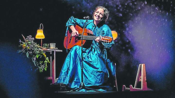 ¿Qué artistas de Pirineos Sur han sido nominados a los Grammy Latinos?