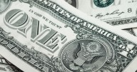La venta del dólar se mantiene en 18.30 pesos en casas de cambio locales.
