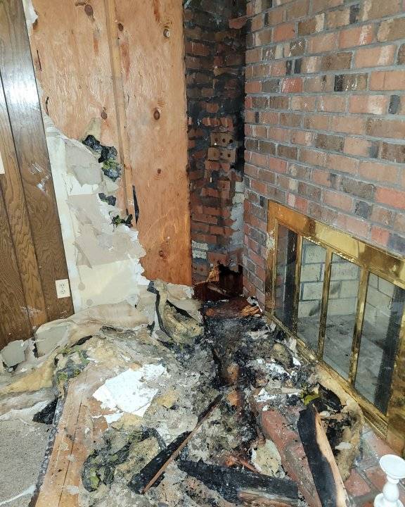 Early morning structure fire contained in Wethersfield