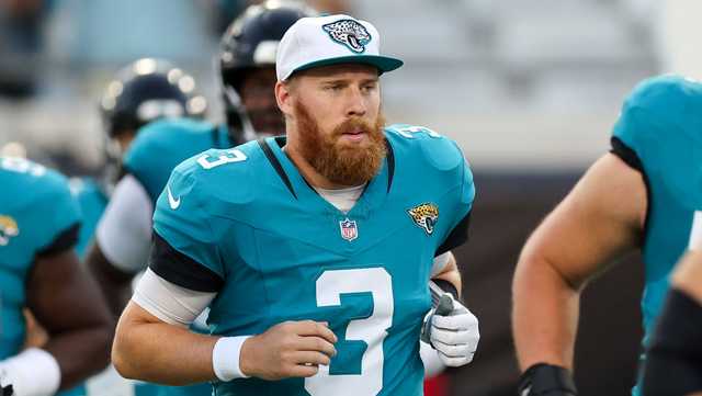 Lions sign former Hawkeyes quarterback C.J. Beathard to practice squad