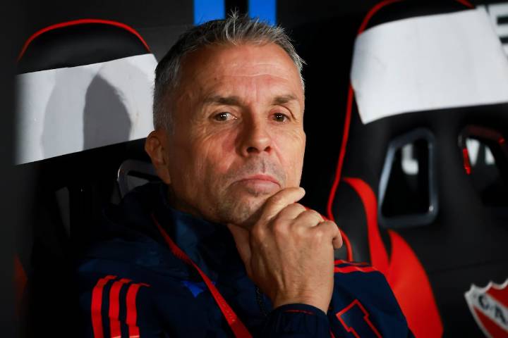 Gustavo Álvarez tumba el sueño peruano y descarta dirigir la selección inca: “Estoy 100% enfocado en la U”