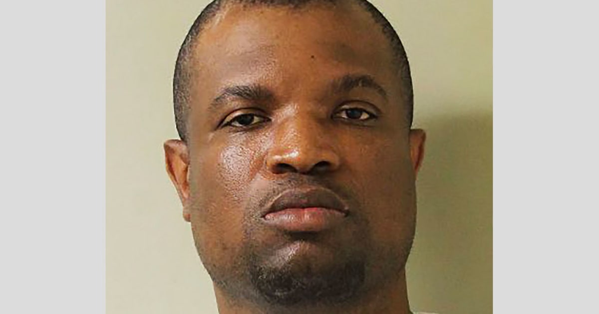 Manhunt underway in NYC for suspect accused of killing elderly couple and setting house on fire after asking for their help