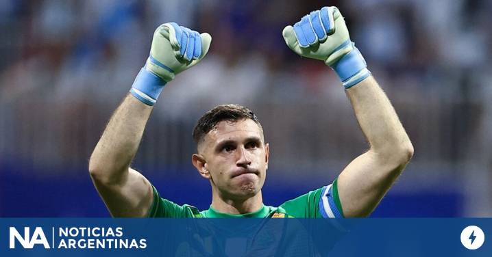 Manchester United contrató a un arquero belga y desistió de la llegada del "Dibu" Martínez