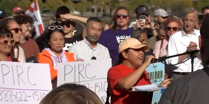 Hundreds join state leaders in downtown Portland to rally against troop deployments