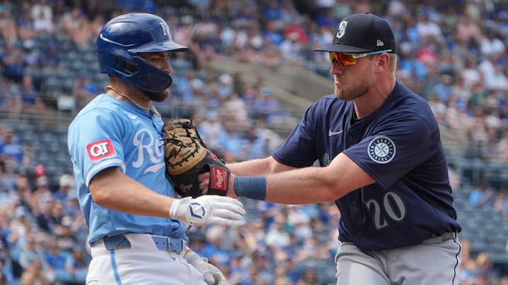 Royals make roster moves before finale vs Seattle Mariners