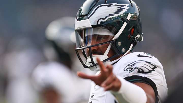Eagles vs Cowboys inactives, live updates: Surprise DE not on game