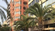 Un joven en coma tras recibir una brutal paliza en el entorno de la Plaza de los Betancores en Las Palmas de Gran Canaria