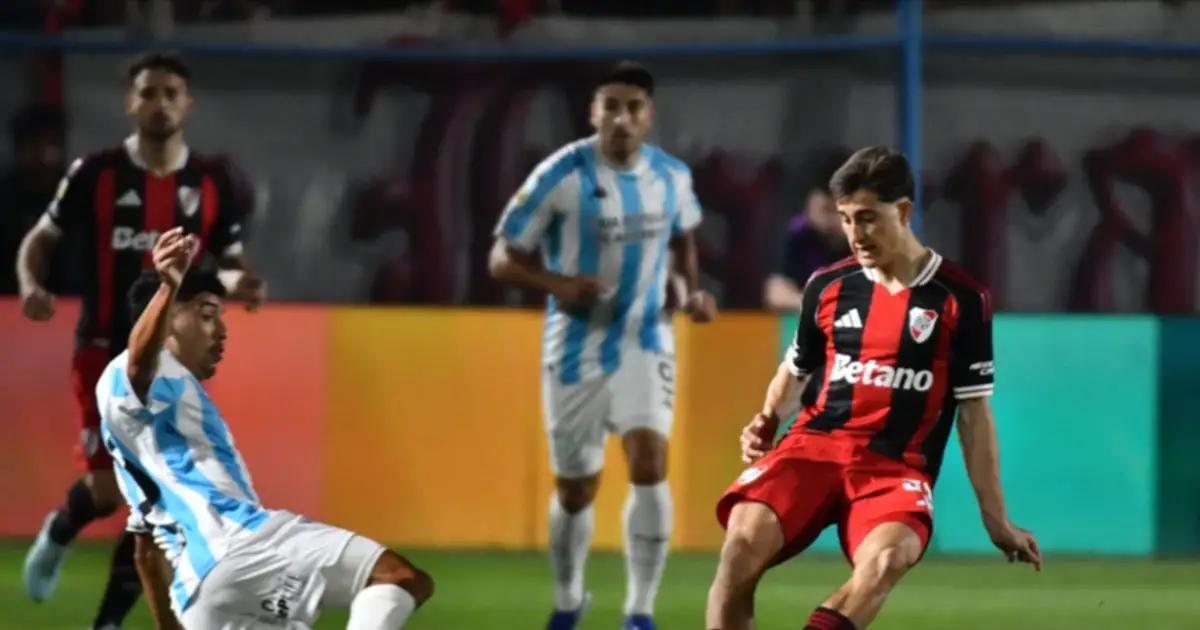 River volvió a perder: cayó 2 a 0 en Tucumán