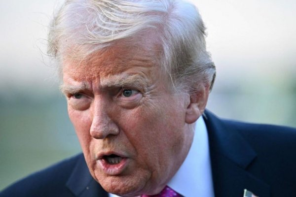 Trump no descarta nuevos ataques en Venezuela y acusa a Maduro de robarse las elecciones