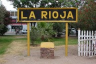 Joven conductora trasladada al hospital tras caída en motocicleta