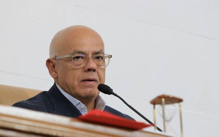 Jorge Rodríguez: "¡Venezuela no produce ni trafica drogas, combate el narcotráfico!” 30 de septiembre de 2025 | País Rodríguez hizo la afirmación durante el debate en torno al acuerdo para apoyar y pr