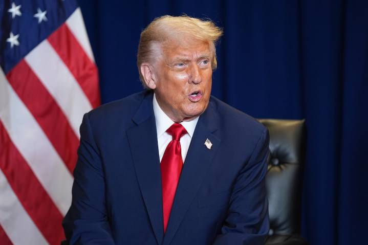 Read the texts between President Trump and Oregon’s governor over troops in Portland