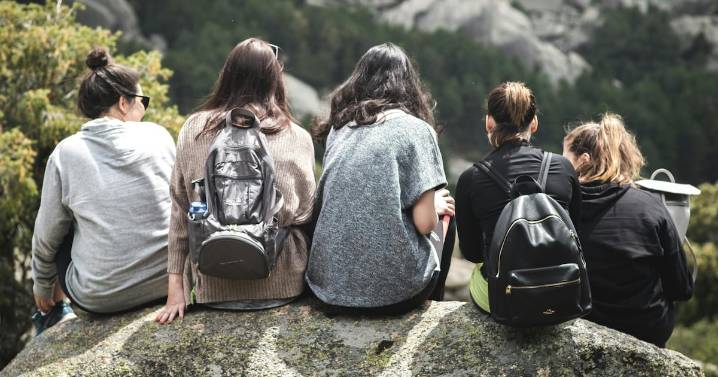 Sernatur abre nuevos cupos del programa de viajes exclusivos para mujeres