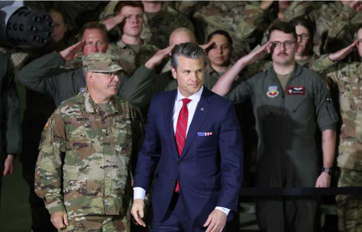 Secretario de Defensa Pete Hegseth ordena una reunión urgente e inusual de cientos de generales y almirantes