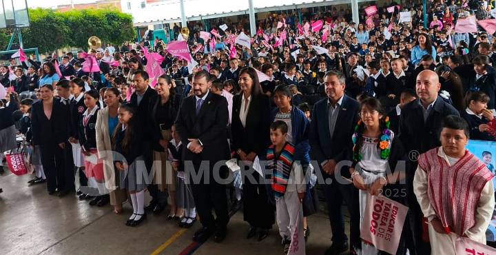 Inicia ciclo escolar 2025-2026 en Michoacán con clases en los 113 municipios