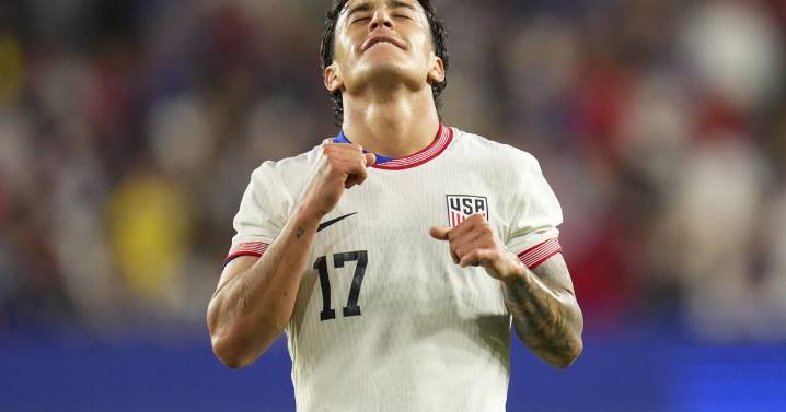 US stops 7-game winless streak against top 25 teams, beats Japan 2