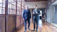 Recepción al lehendakari por parte del presidente de Canarias y actuación musical en el patio de la sede de Presidencia en Santa Cruz de Tenerife de una pieza de fusión instrumental canario