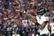 Ravens QB Lamar Jackson retaliates against fan for helmet slap