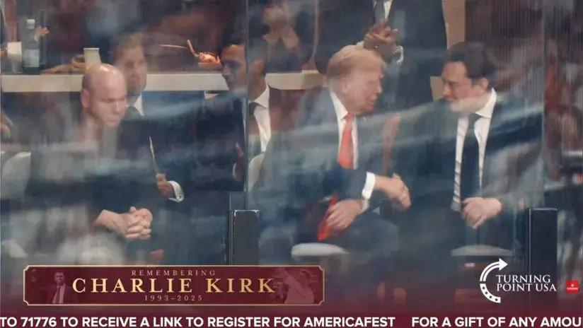 Se dieron la mano: Donald Trump y Elon Musk se reencontraron en el funeral de Charlie Kirk [VIDEO]