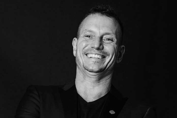 “RIP Bern”: Surfing Community Devasted as Important WSL Member Passes Away The World Surf League unites to offer tribute to Bern Page, an integral member of the WSL family, upon his passing. Krushna P