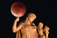 10 Best Photos from September's Blood Moon Lunar Eclipse