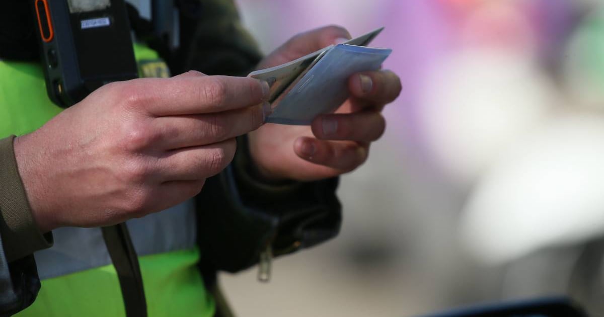 Carabinero es atacado en la cabeza con un ladrillo durante fiscalización en Las Condes y hiere a sujeto con arma de servicio