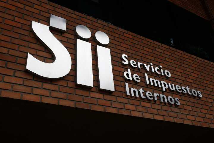 SII: Más de 165 mil personas recibieron entre 50 y 100 transferencias bancarias
