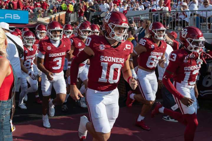 Watch #11 Oklahoma vs. #22 Auburn today, free Streameast alternatives, start time, TV channel