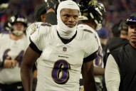 Deadspin | Ravens QB Lamar Jackson retaliates against fan for helmet slap