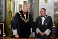 La presencia del Rey salva la solemnidad en una apertura del año judicial marcada por la tensión