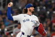 Deadspin | Blue Jays can secure AL East crown with win over Rays