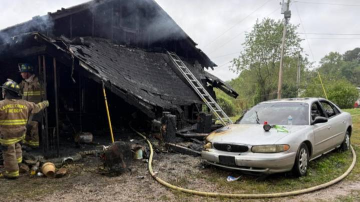 Laurel County officials investigate woman's death in house fire