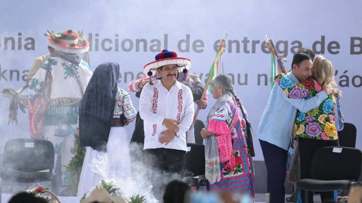 Entregan bastones de mando y servicio a nuevas ministras y ministros de la Corte