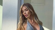 “Ready for summer”: Romina Malaspina adelantó el verano en microbikini gris y pareo con brillo