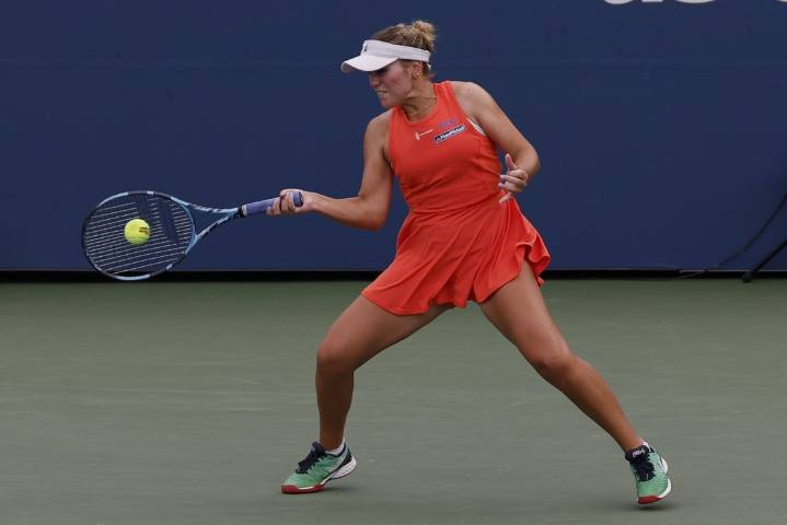 Deadspin | Sofia Kenin rallies to win first-round match at Korea Open