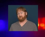 Arrestan a comediante de NC por cargos de explotación sexual infantil