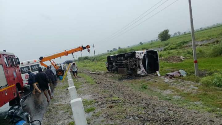 15 passengers hurt, one suffers broken leg as bus overturns