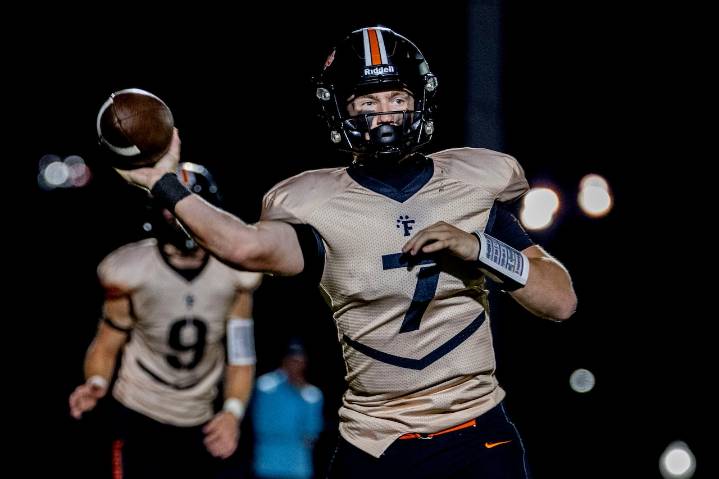 Noah Sheil tosses 4 TDs as Fenton routs Flushing 41
